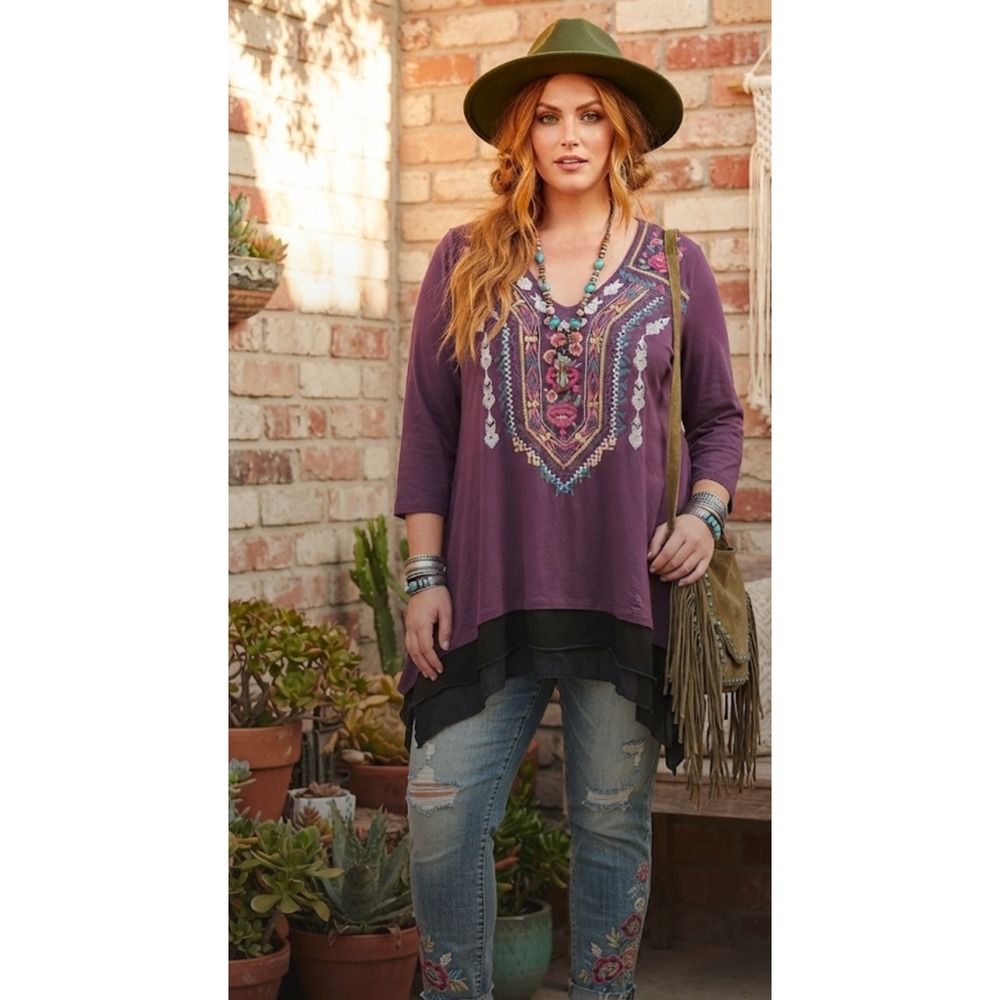 JW Los Angeles Plum Purple Embroidered Mesh Hem Tunic Top Boho V-Neck 3/4 Sleeve